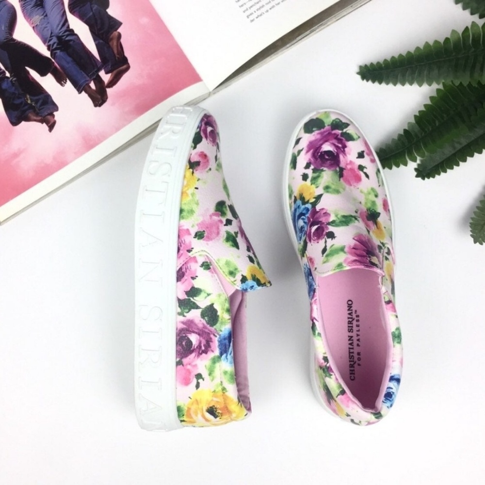 Flower print sneakers
